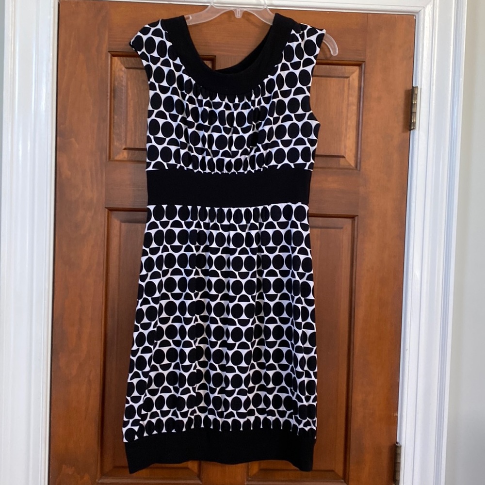 White House Black Market gently used